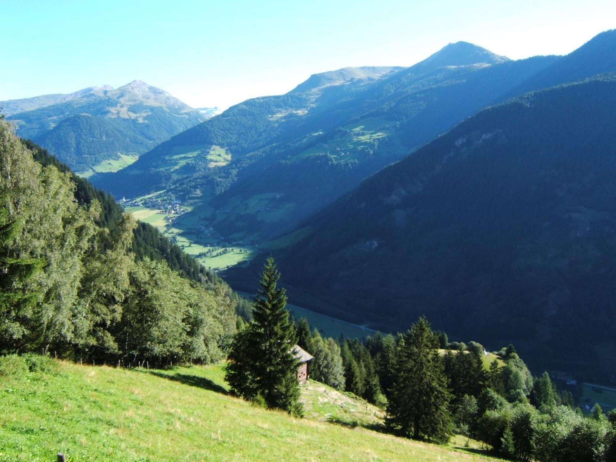 Chalet In Moertschach In Carinthia With Garden ภายนอก รูปภาพ
