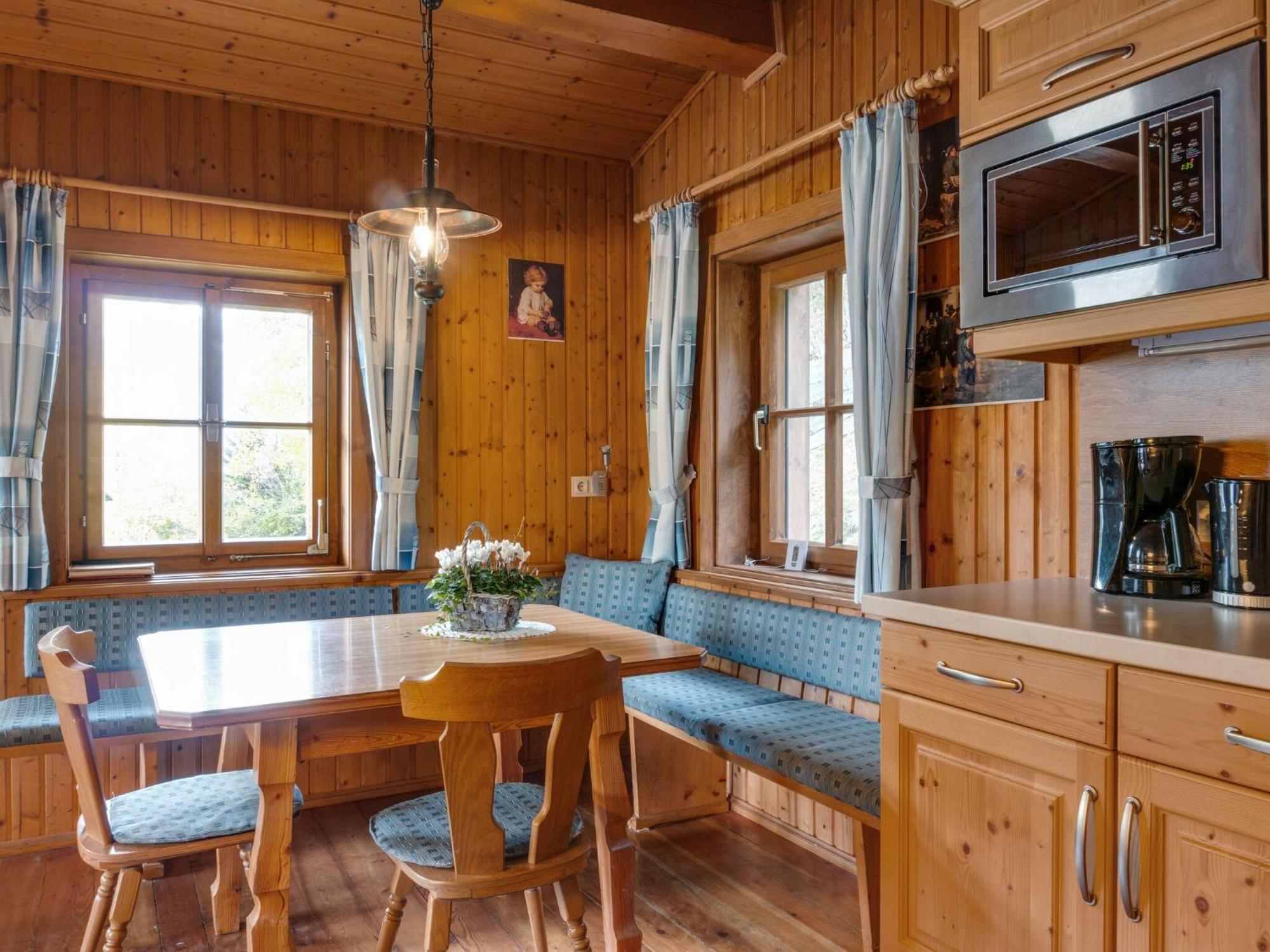 Chalet In Moertschach In Carinthia With Garden ภายนอก รูปภาพ