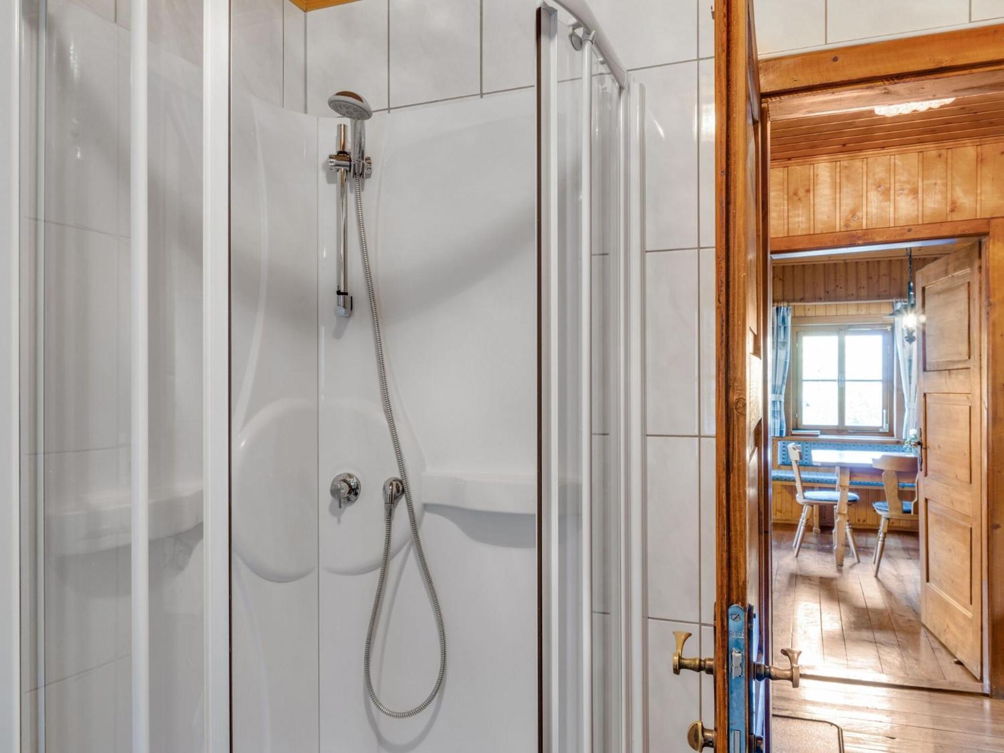 Chalet In Moertschach In Carinthia With Garden ภายนอก รูปภาพ